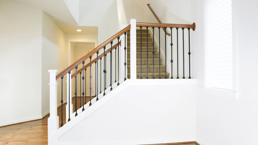 Custom Staircases & Banisters